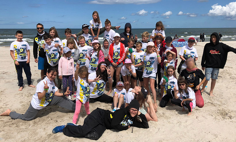 obozy-wakacyjne-dla-dzieci-2025