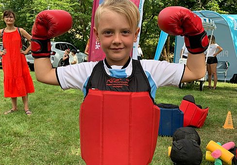 Jak treningi samoobrony budują pewność siebie u dzieci i młodzieży?