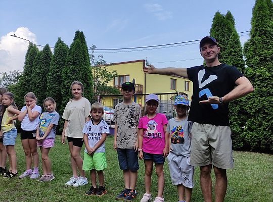 Półkolonie letnie z Kravvtrening – niezapomniana przygoda dla dzieci z Gostynina