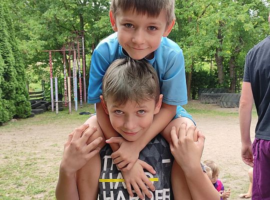 Półkolonie letnie z Kravvtrening – niezapomniana przygoda dla dzieci z Gostynina